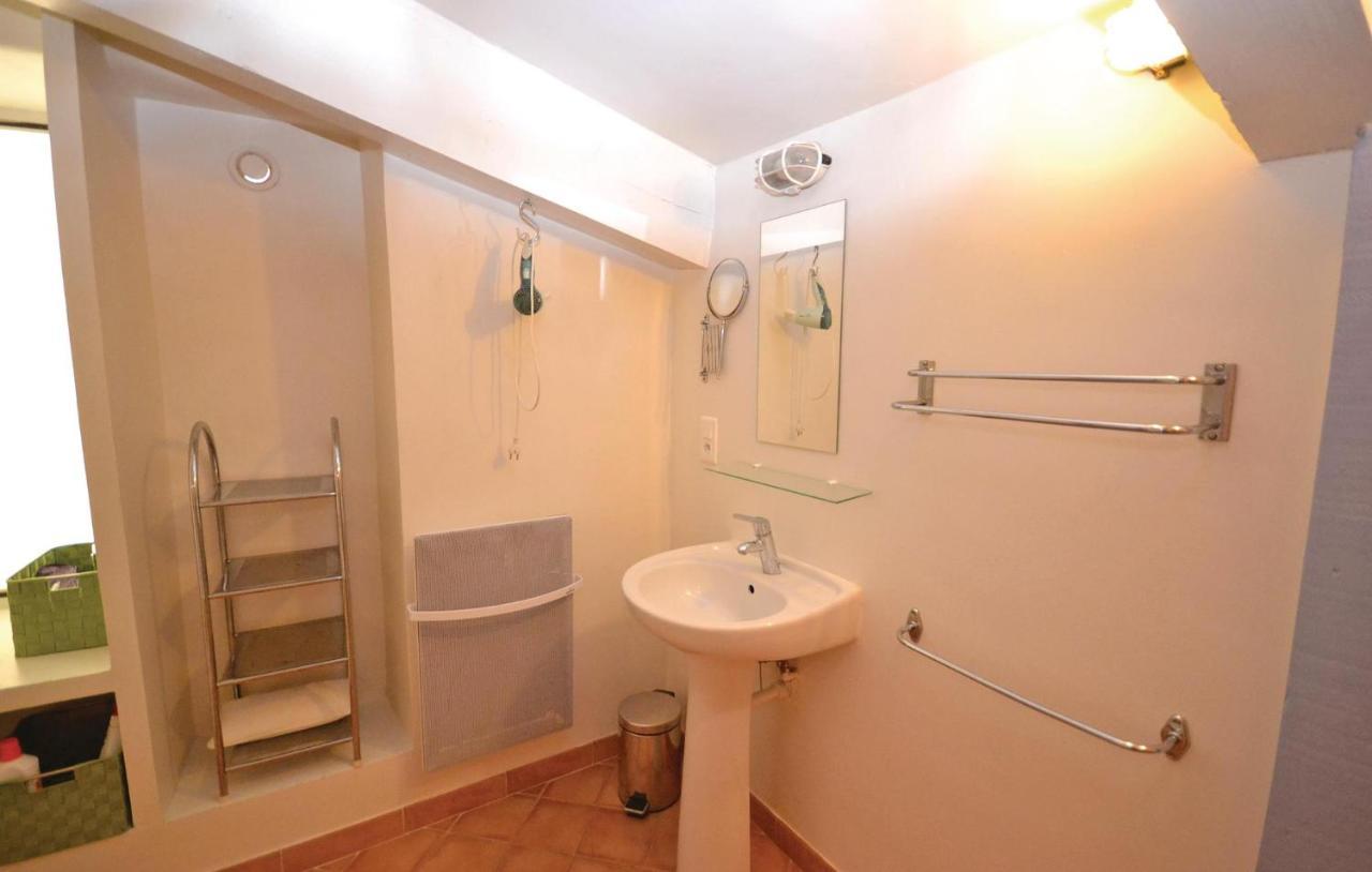 Stunning Home In Viens With House A Mountain View Екстер'єр фото