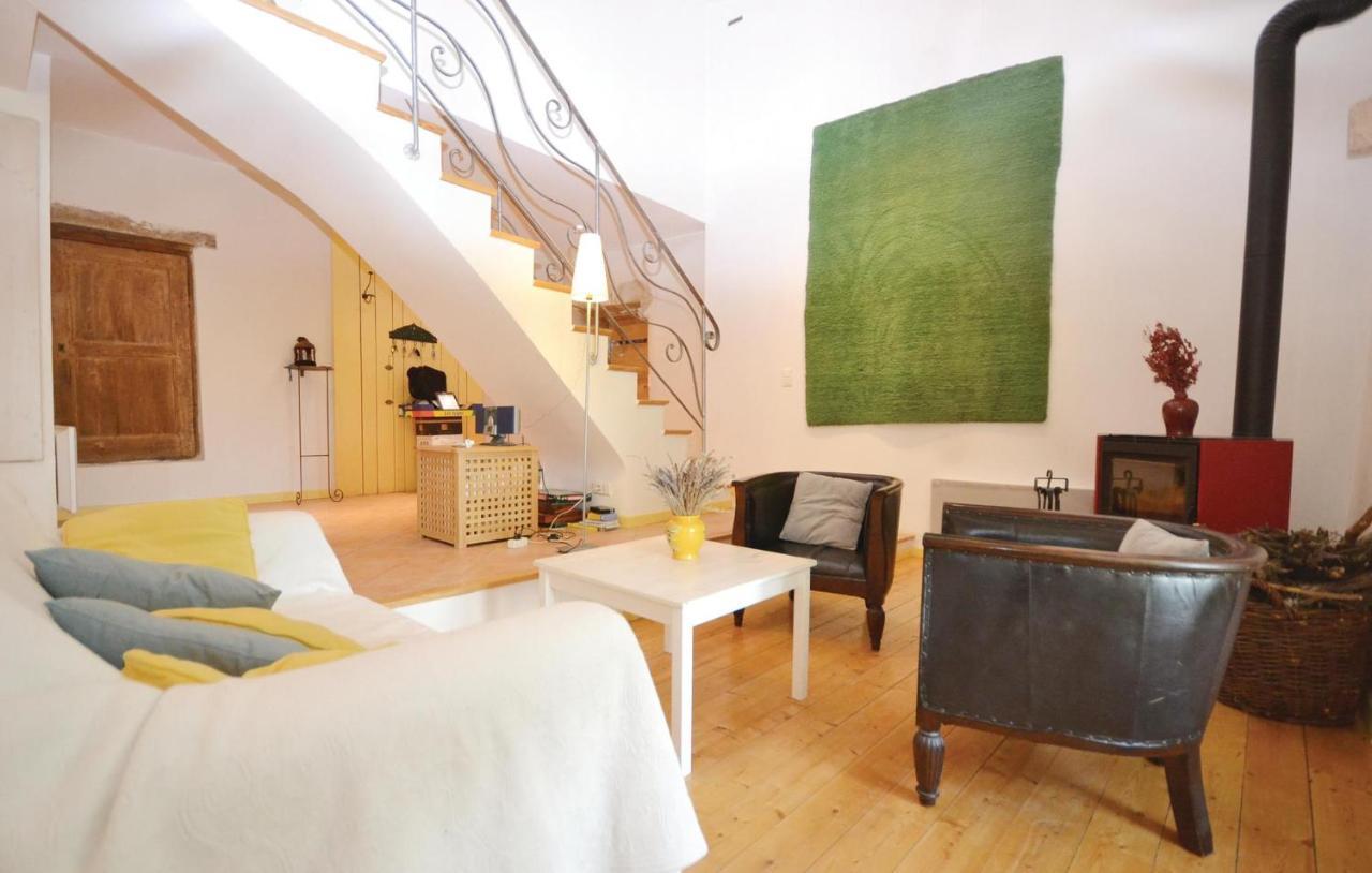Stunning Home In Viens With House A Mountain View Екстер'єр фото
